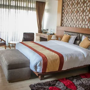 Hotel Retro And